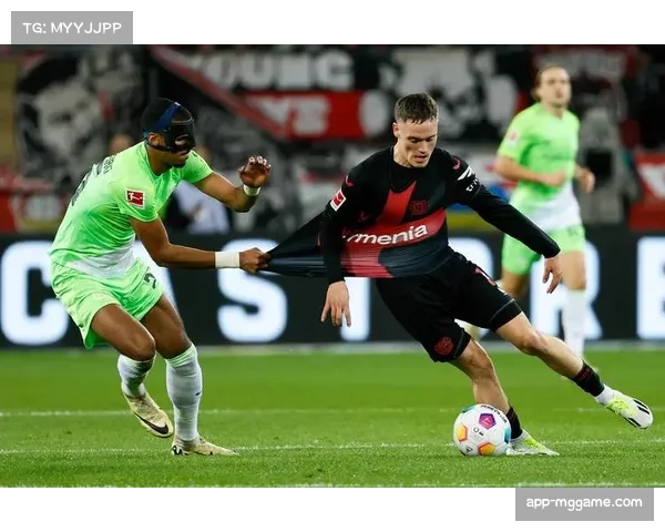 德甲争四大战进入白热化阶段，勒沃库森、RB莱比锡、斯图加特三队同积39分